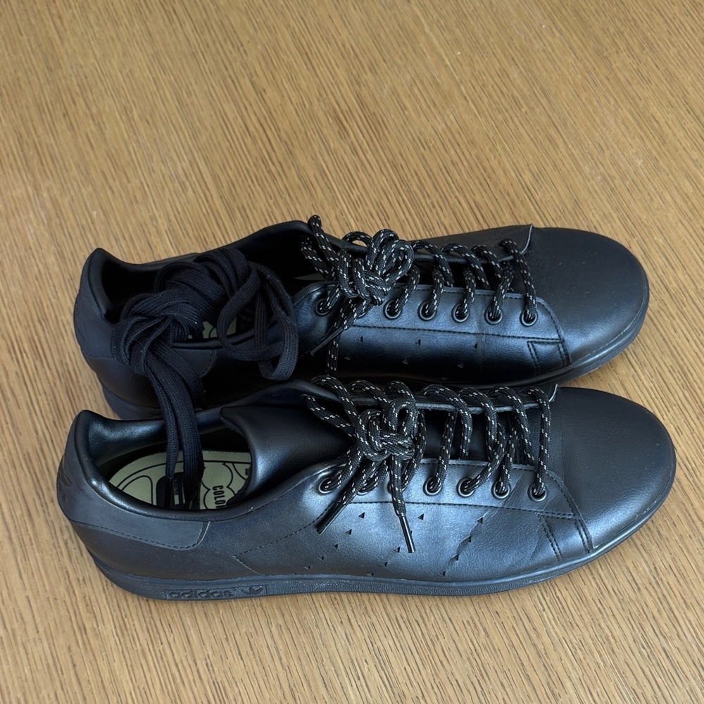 Human Made Adidas- Sz12.5 Pharrell’s take on a Stan Smith Sneaker - Picture 2 of 5